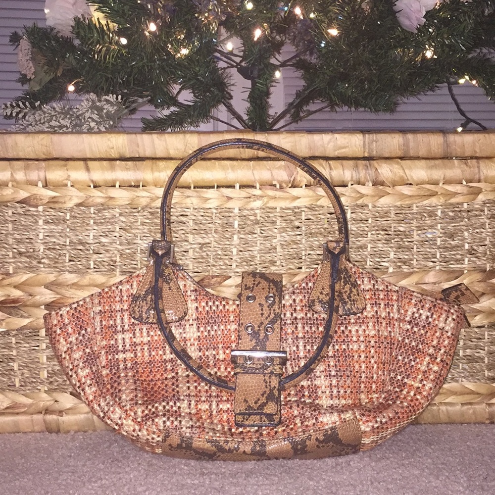 Roman handbag